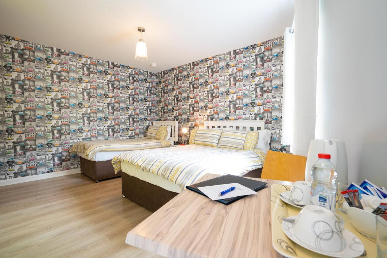 Rest A While Bed & Breakfast Бушмилс Екстериор снимка